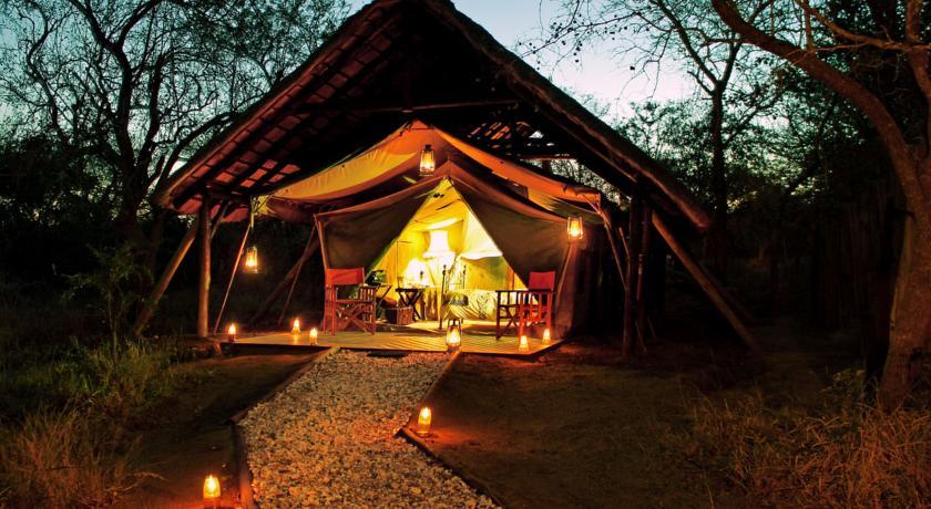 Отель KwaMbili Game Lodge