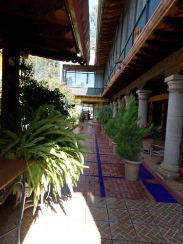 Отель Hotel Villa Gardenias