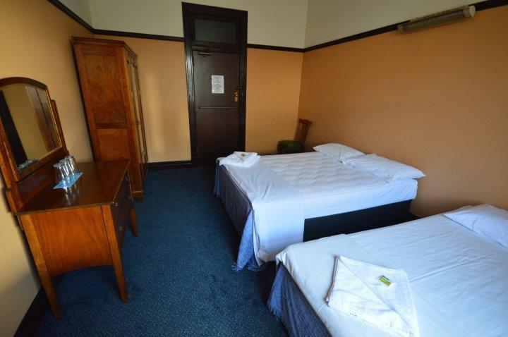 Strathfield Hotel