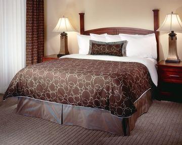 Отель Staybridge Suites Rockford