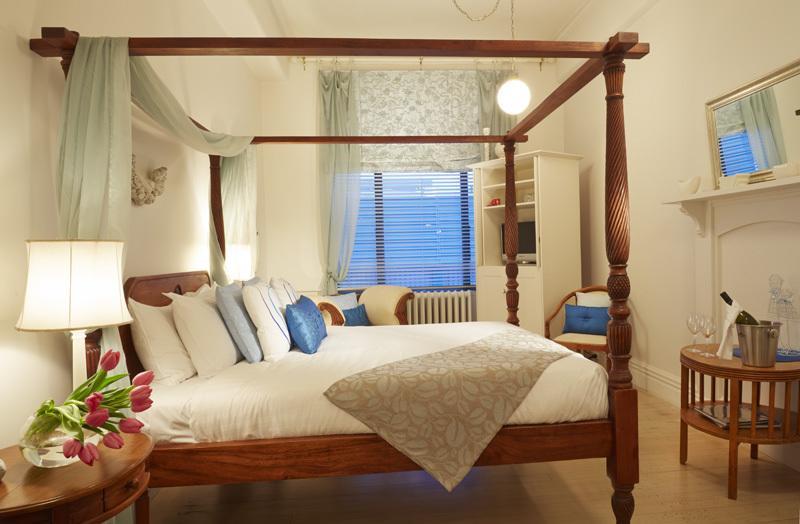 Отель Hotel D'Urville
