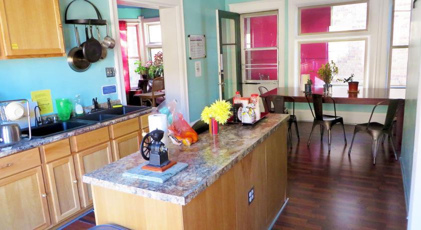 Хостел HI - Madison Hostel