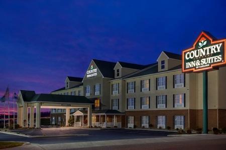 Отель Country Inn & Suites Harrisonburg