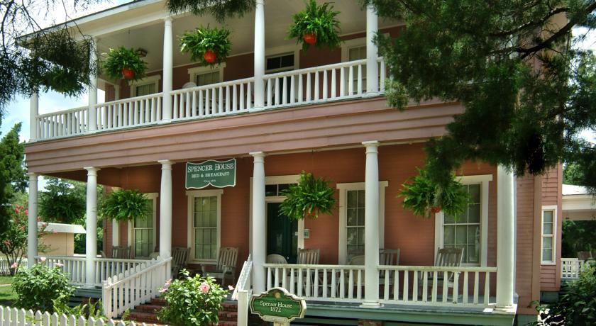 Мини-отель Spencer House Inn