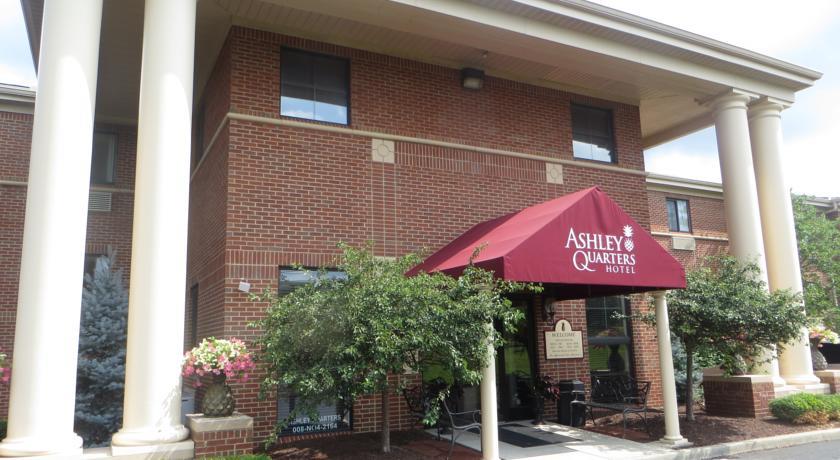 Отель Ashley Quarters Hotel