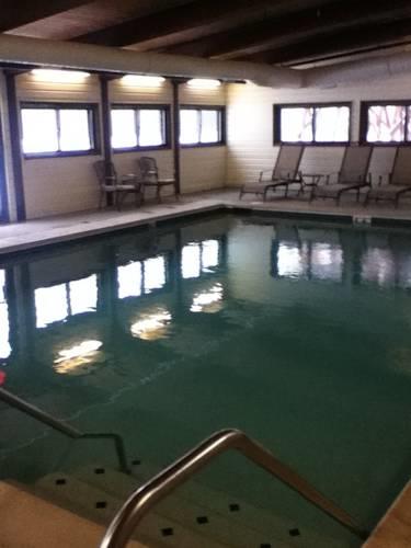 Отель Baraga Lakeside Inn