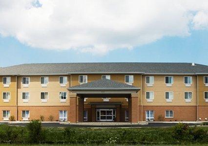 Отель Comfort Inn & Suites Porter