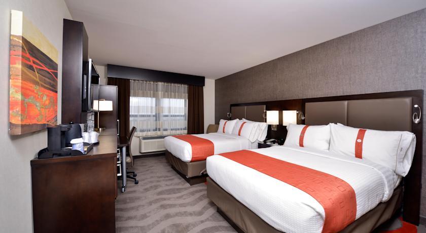 Holiday Inn Hotels Staten Island