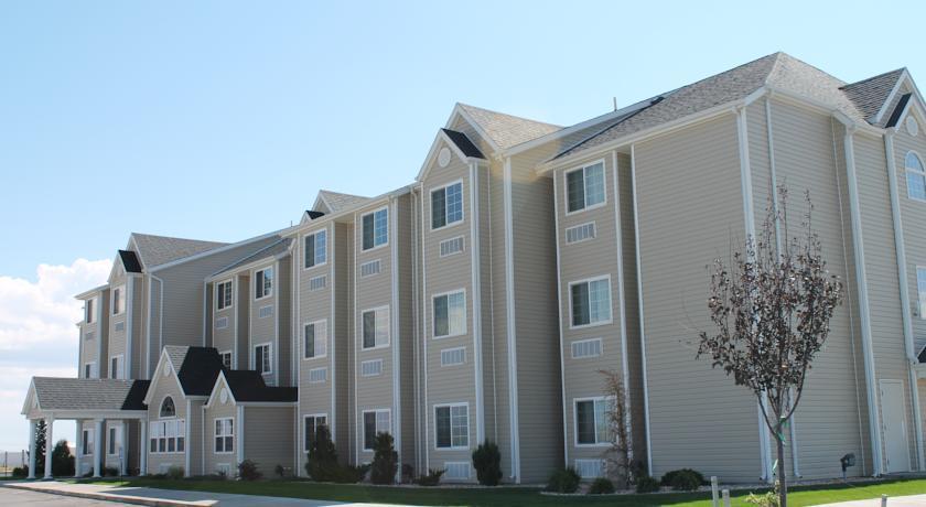 Отель Pronghorn Inn & Suites
