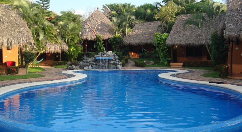 Апартаменты The Inn Manzanillo Bay