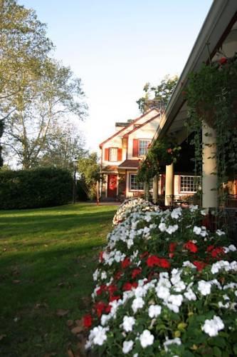 Отель Joseph Ambler Inn