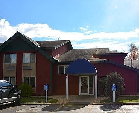 Отель Magnuson Hotel and Suites Nisswa