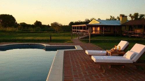 Отель Irupe Lodge