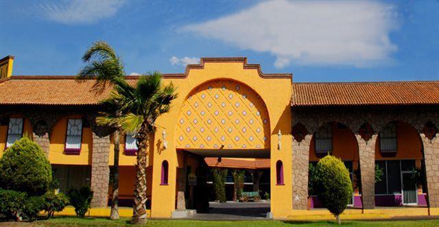 Отель Hotel Los Arcos