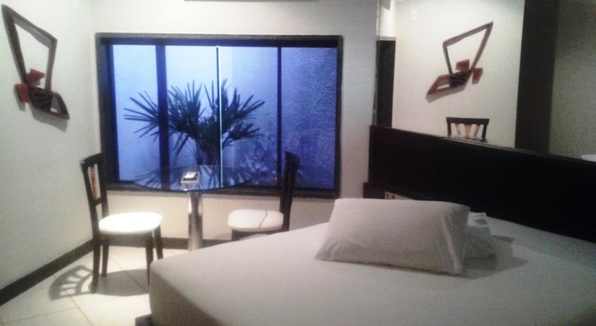 Toulouse Motel