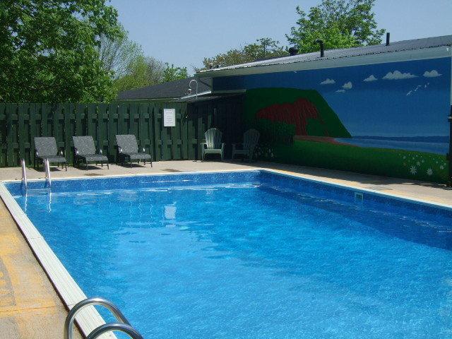 Отель Roselawn Lodging