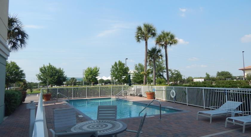 Отель Best Western Lake County Inn & Suites