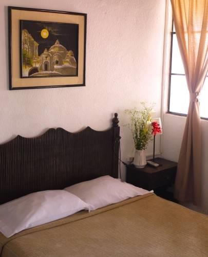 Hotel Las Camelias Inn