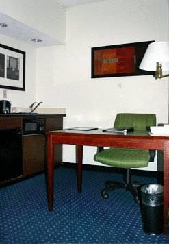 Отель SpringHill Suites Chicago Bolingbrook