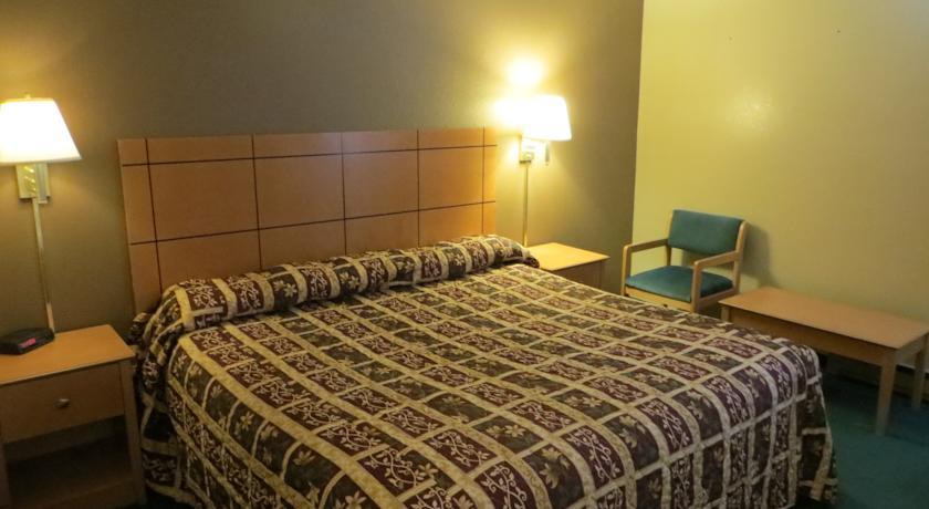Отель Super 8 Melrose