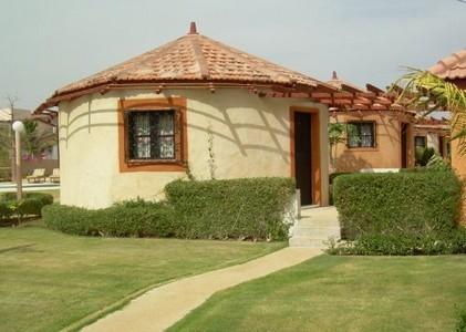 Отель Donjon Lodge Hotel