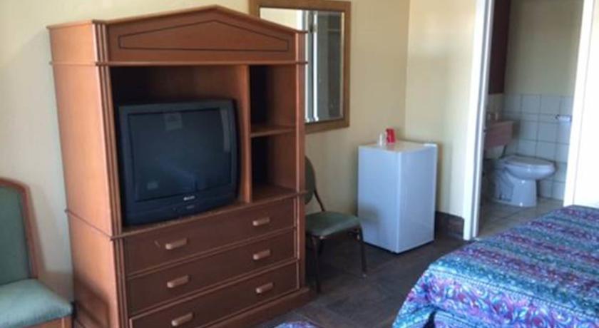 Отель California Inn