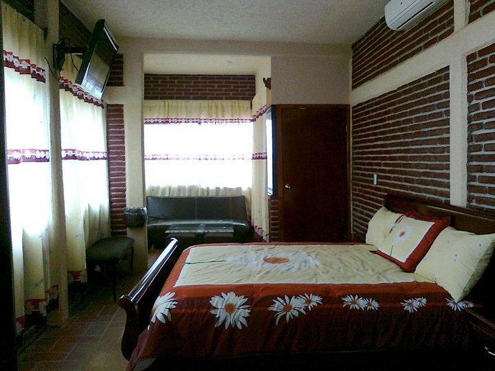Отель Hotel River Side
