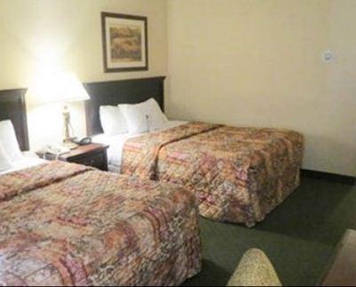 Отель Quality Inn & Suites Memphis