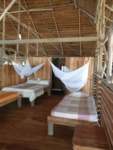 Отель Cabaña Flotante Kurupira