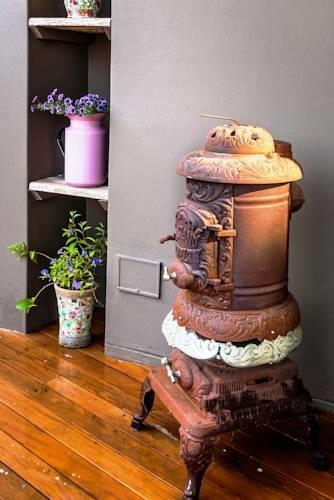 Отель 17onWellington Suites
