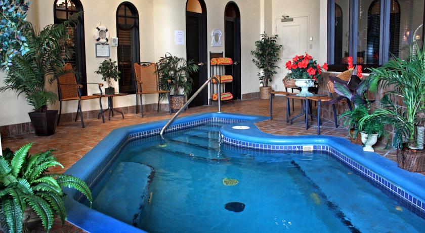Отель Le St-Martin Bromont Hotel & Suites