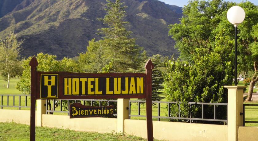 Отель Hotel Lujan