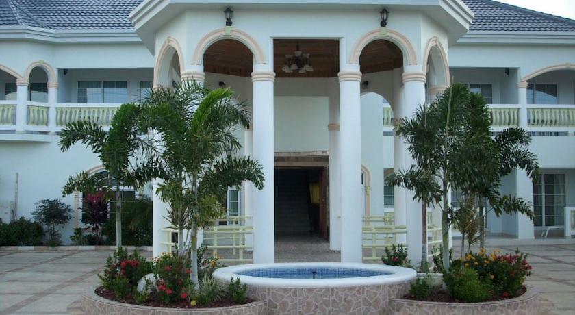 Отель Holiday Haven