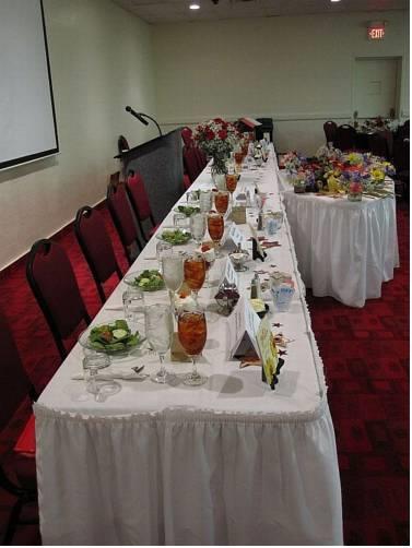 Отель Sooner Legends Inn and Suites