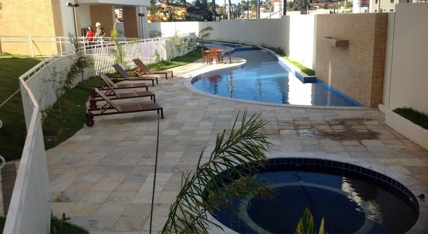 Apartamento Condomínio Clube