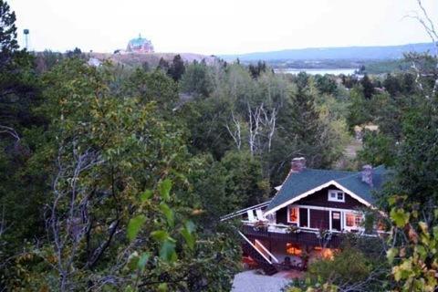 Мини-отель Northland Lodge