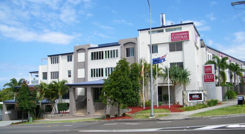 Апартаменты Caloundra Central Apartment Hotel