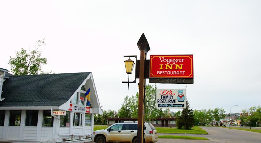 Отель Voyageur Motor Inn