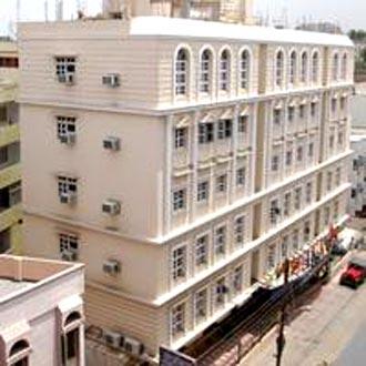 Hotel I K London Residency