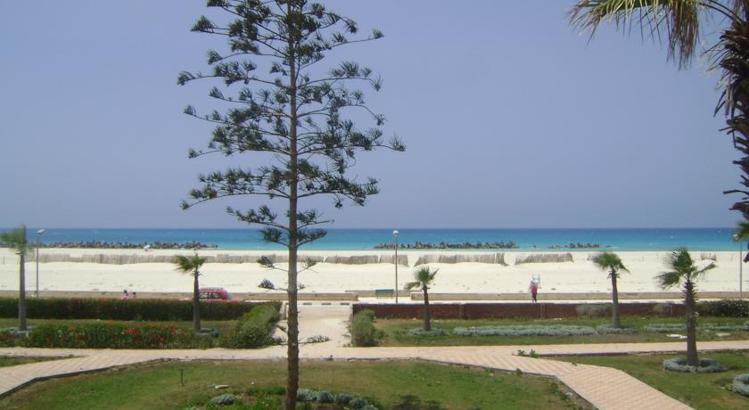 Three-Bedroom Beach Front Apartment in Marabella - Unit 98
