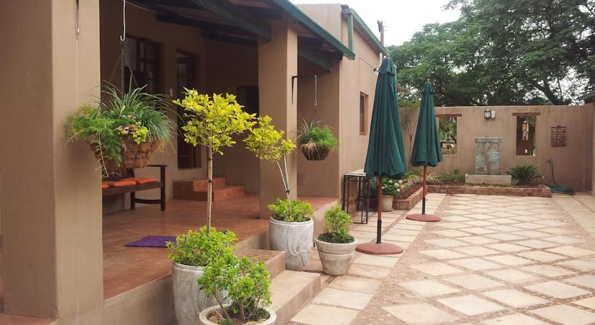 Отель Thandile Country Lodge