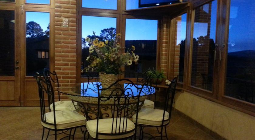 Отель Rancho Monterralo Hotel y Cabanas