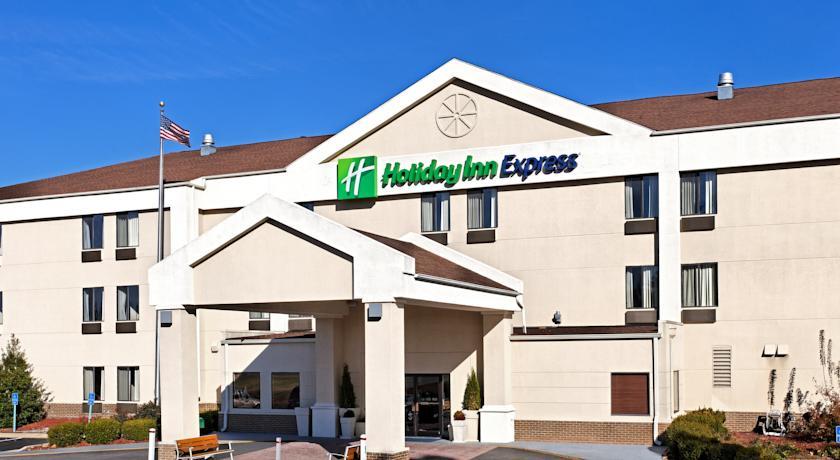 Отель Holiday Inn Express METROPOLIS