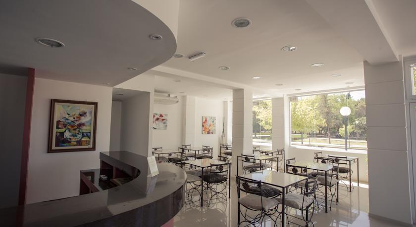 Отель Hotel Lavalle