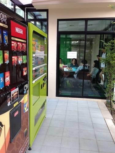 Maxhouse & Cafe @ Vibhavadi 54