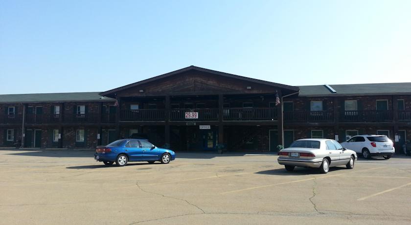Отель Red Cedar Lodge