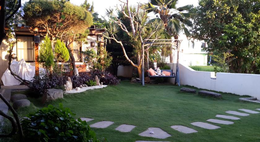 Мини-отель Borabora B&B