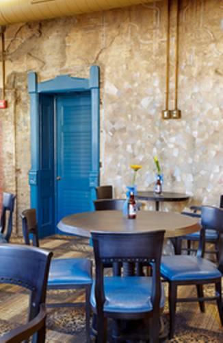Отель The Brewhouse Inn & Suites - Milwaukee