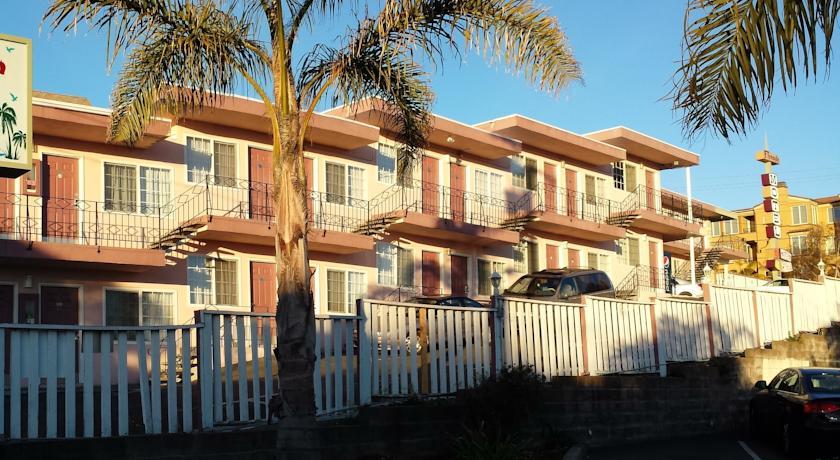 Отель Paradise Inn Beach Boardwalk