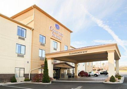 Отель Comfort Suites Wytheville